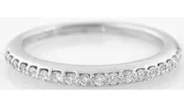 Natural sapphire ring in 14k white gold