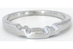 Natural sapphire ring in 14k white gold