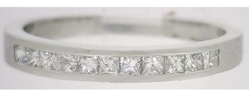 Princess cut natural sapphire ring in 14k white gold